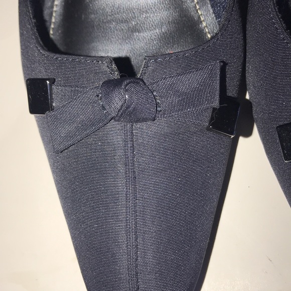 Women’s Lifestride Heels - Picture 2 of 9